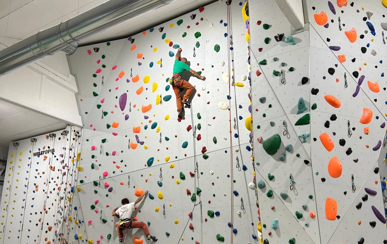 corsi di arrampicata lead e boulder